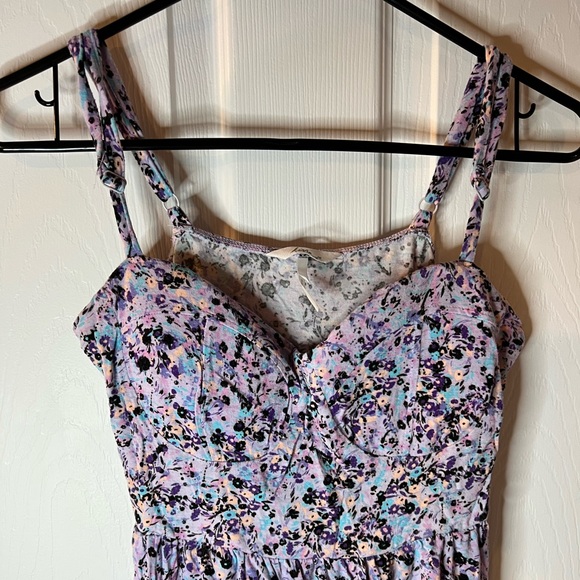 Women’s Large Kirra Purple Floral Adjustable Tank Top - Picture 4 of 9